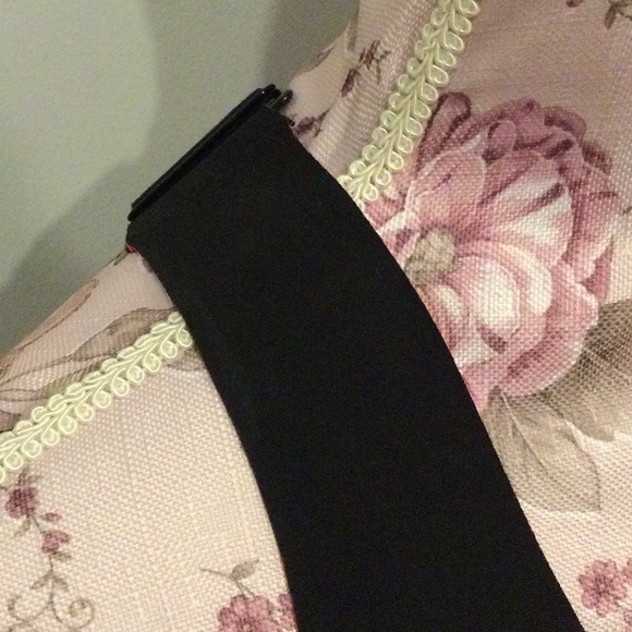 Reebok Black Sports Bra - Picture 5 of 16